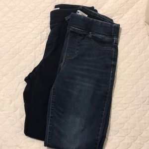 Bundle of 2 old navy jeggings